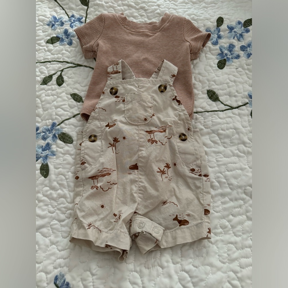 Newborn clothes